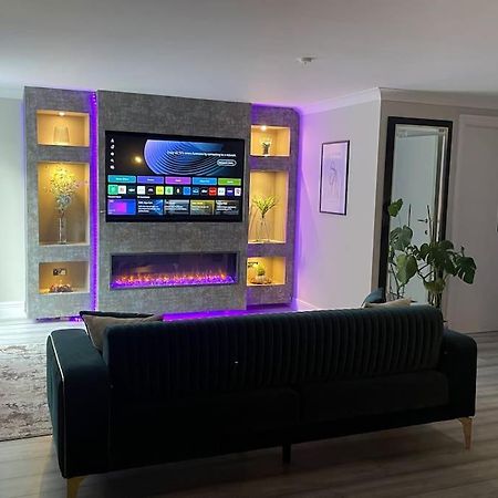 The Exclusive Jacuzzi Apartment バーミンガム エクステリア 写真